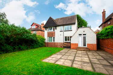6 bed house, Harlaxton drive, Lenton, Nottingham, NG71JD - Image 2